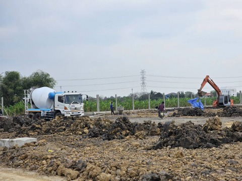 รถขนส่งปูนบางบัวทอง